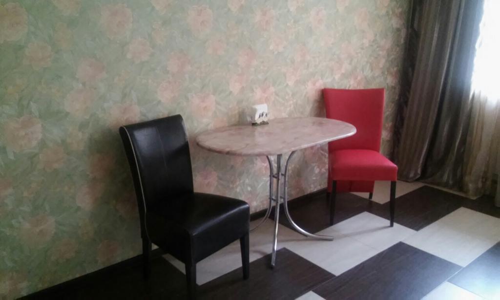 Apartment At Komsomolska 52А Dnjepropetovsk Buitenkant foto